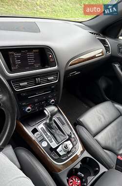 Внедорожник / Кроссовер Audi Q5 2015 в 