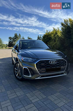 Позашляховик / Кросовер Audi Q5 2021 в Мостиській
