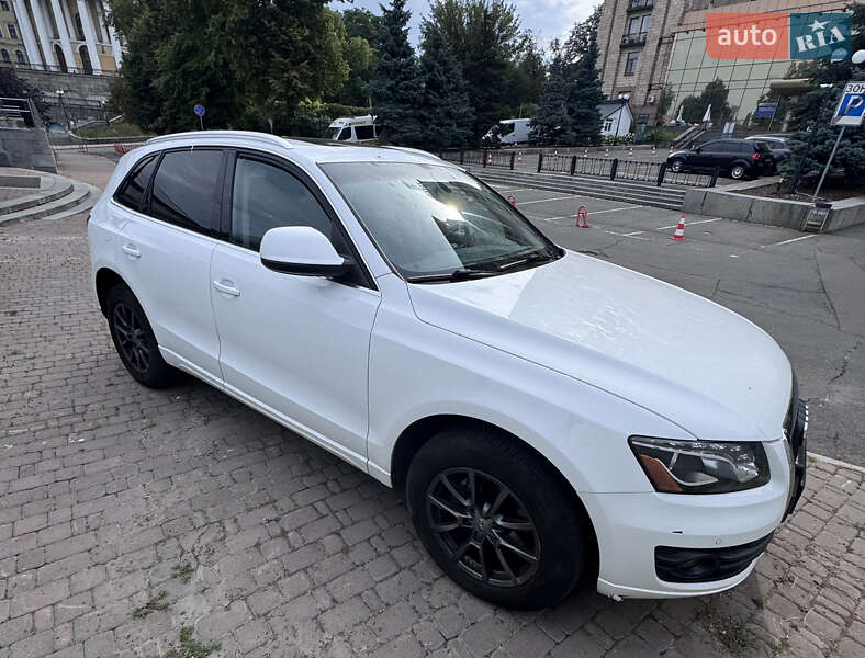 Внедорожник / Кроссовер Audi Q5 2012 в Киеве