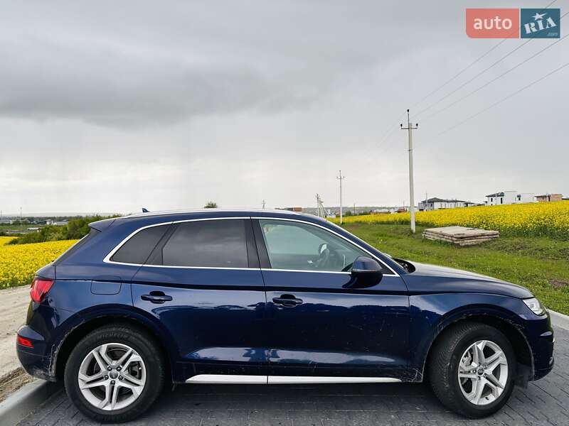 Внедорожник / Кроссовер Audi Q5 2019 в Львове фото 21 Внедорожник / Кроссовер Audi Q5 2019 в Львове