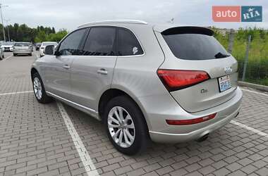 Внедорожник / Кроссовер Audi Q5 2012 в 
