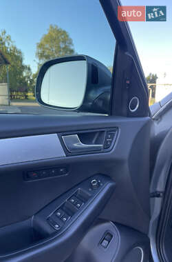 Внедорожник / Кроссовер Audi Q5 2011 в 