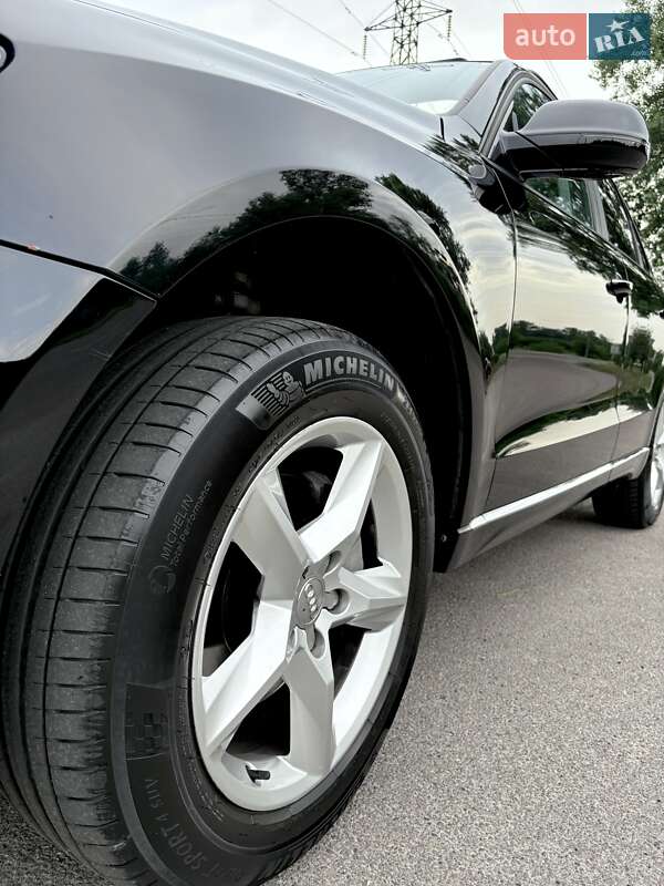 Внедорожник / Кроссовер Audi Q5 2016 в Киеве