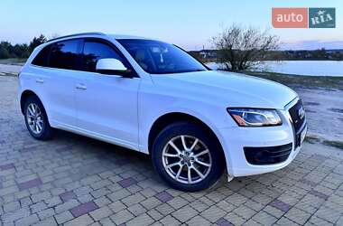 Внедорожник / Кроссовер Audi Q5 2011 в 