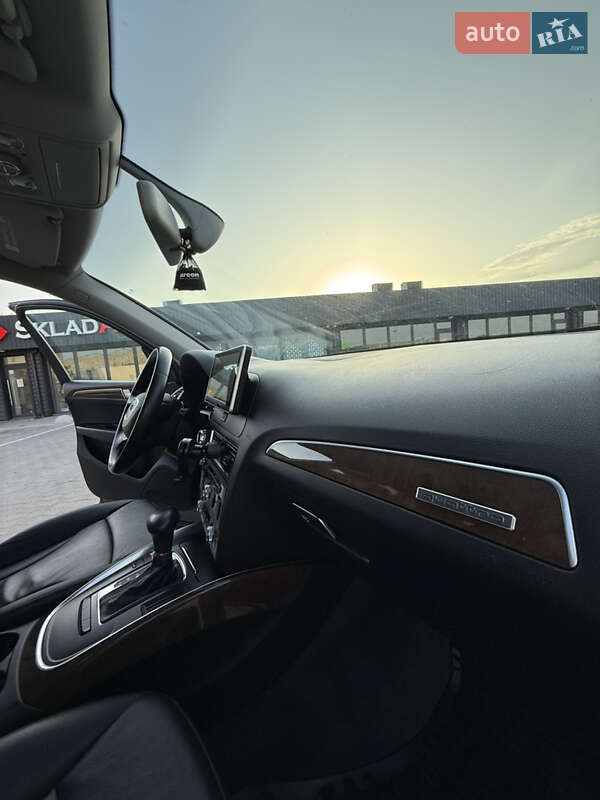 Позашляховик / Кросовер Audi Q5 2016 в Вознесенську