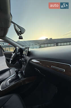 Внедорожник / Кроссовер Audi Q5 2016 в 