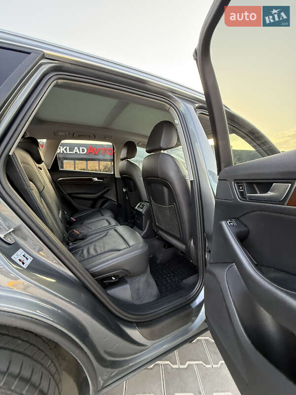 Позашляховик / Кросовер Audi Q5 2016 в Вознесенську