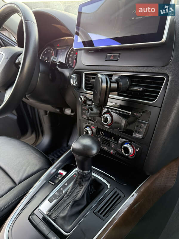 Позашляховик / Кросовер Audi Q5 2016 в Вознесенську