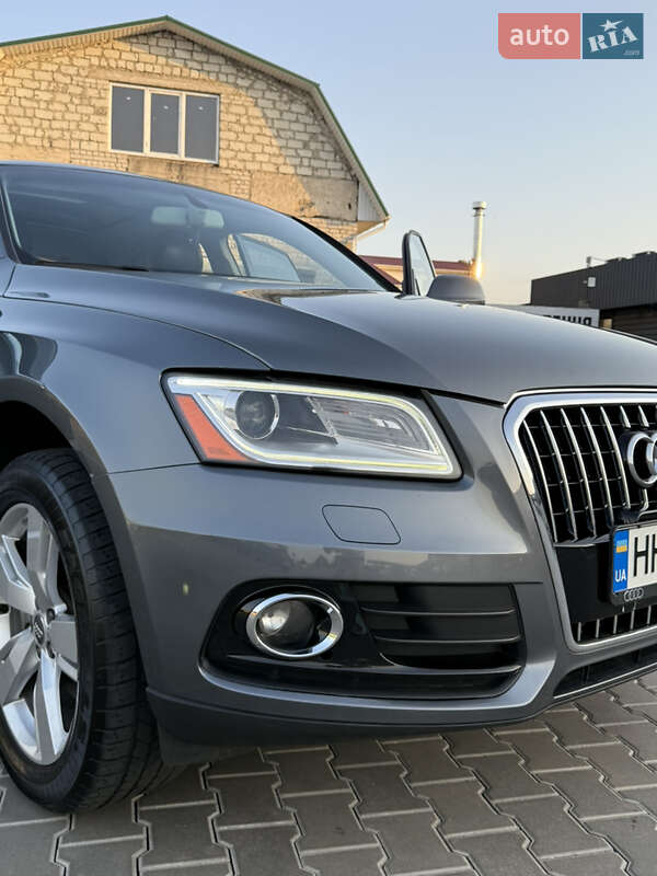 Позашляховик / Кросовер Audi Q5 2016 в Вознесенську