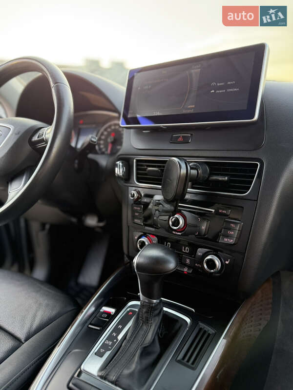 Позашляховик / Кросовер Audi Q5 2016 в Вознесенську