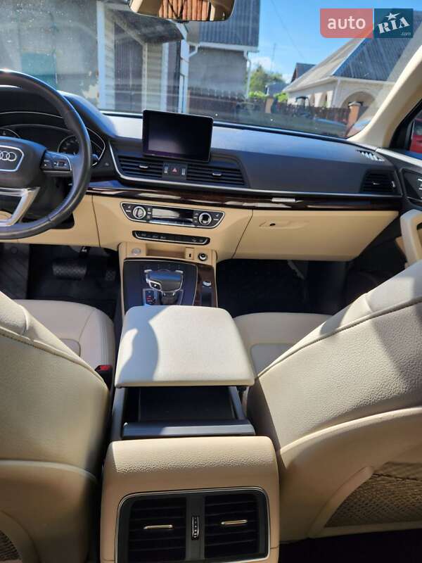 Внедорожник / Кроссовер Audi Q5 2019 в Коростене фото 13 Внедорожник / Кроссовер Audi Q5 2019 в Коростене