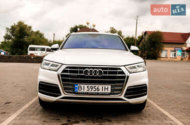 Внедорожник / Кроссовер Audi Q5 2017 в Горохове