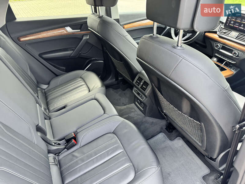 Внедорожник / Кроссовер Audi Q5 2020 в Стрые