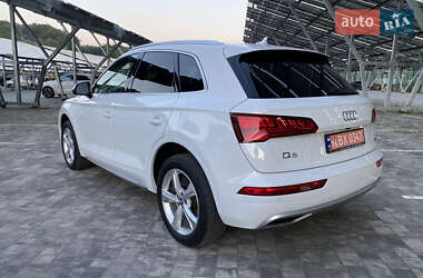 Внедорожник / Кроссовер Audi Q5 2019 в 