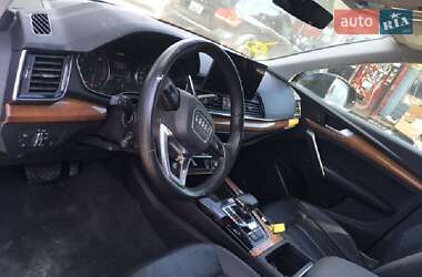 Внедорожник / Кроссовер Audi Q5 2020 в 