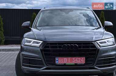 Внедорожник / Кроссовер Audi Q5 2018 в 