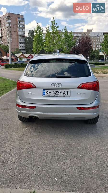 Внедорожник / Кроссовер Audi Q5 2009 в Зачепиловке