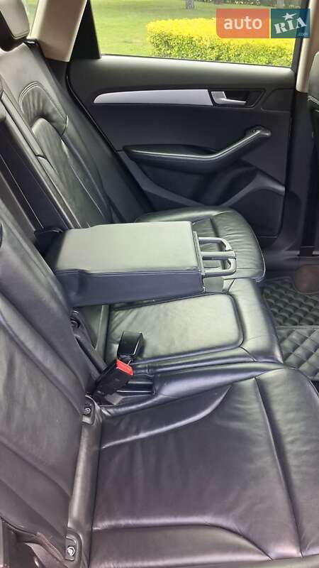 Внедорожник / Кроссовер Audi Q5 2009 в Зачепиловке