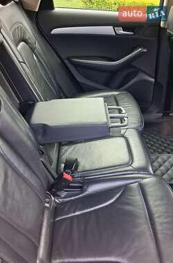 Внедорожник / Кроссовер Audi Q5 2009 в 