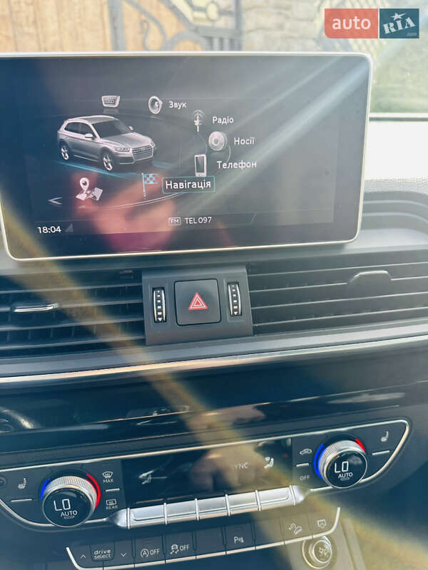 Внедорожник / Кроссовер Audi Q5 2017 в Каменец-Подольском