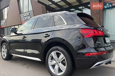 Внедорожник / Кроссовер Audi Q5 2019 в 