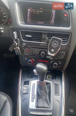 Внедорожник / Кроссовер Audi Q5 2011 в 