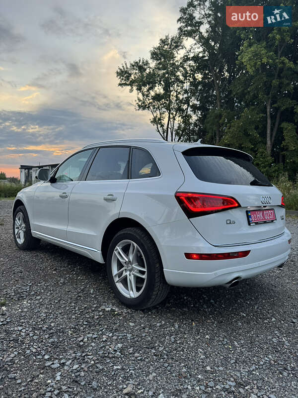 Внедорожник / Кроссовер Audi Q5 2016 в Самборе