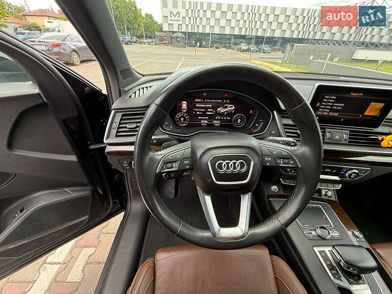 Внедорожник / Кроссовер Audi Q5 2018 в Одессе