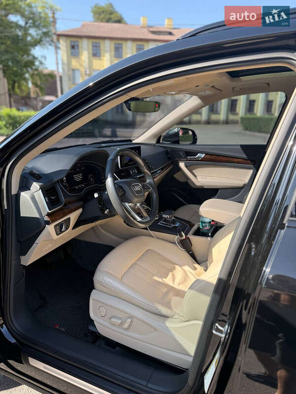 Внедорожник / Кроссовер Audi Q5 2018 в Днепре