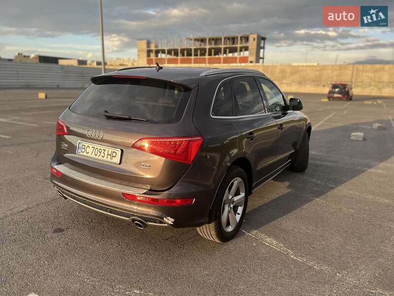 Внедорожник / Кроссовер Audi Q5 2011 в Львове