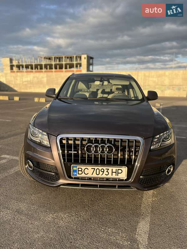 Внедорожник / Кроссовер Audi Q5 2011 в Львове