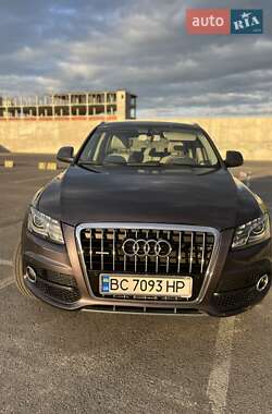 Внедорожник / Кроссовер Audi Q5 2011 в 