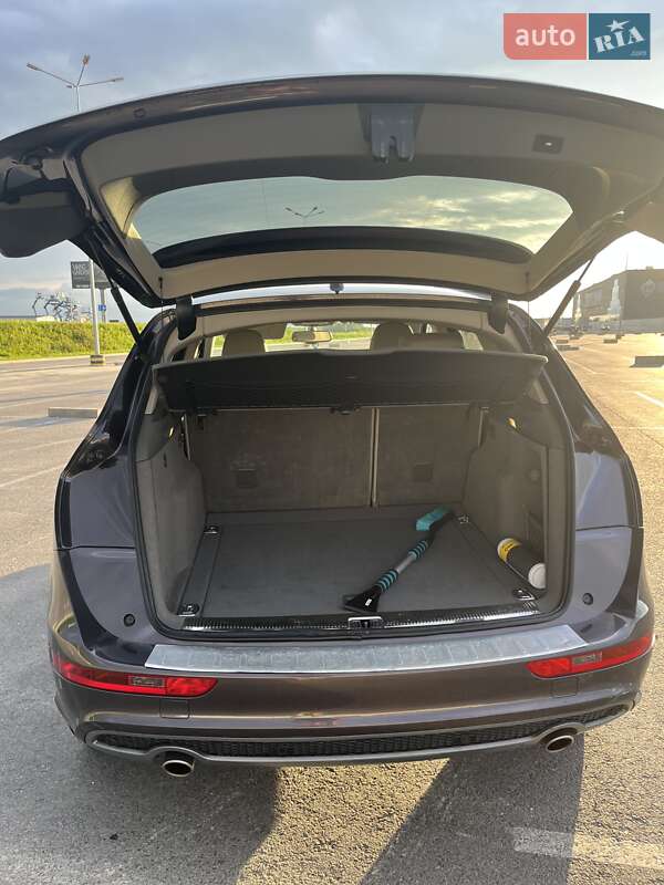 Внедорожник / Кроссовер Audi Q5 2011 в Львове