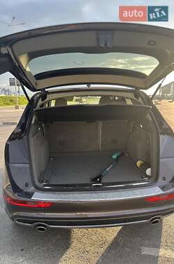 Внедорожник / Кроссовер Audi Q5 2011 в 
