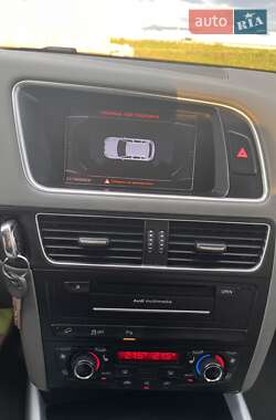 Внедорожник / Кроссовер Audi Q5 2011 в 
