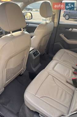 Внедорожник / Кроссовер Audi Q5 2011 в 