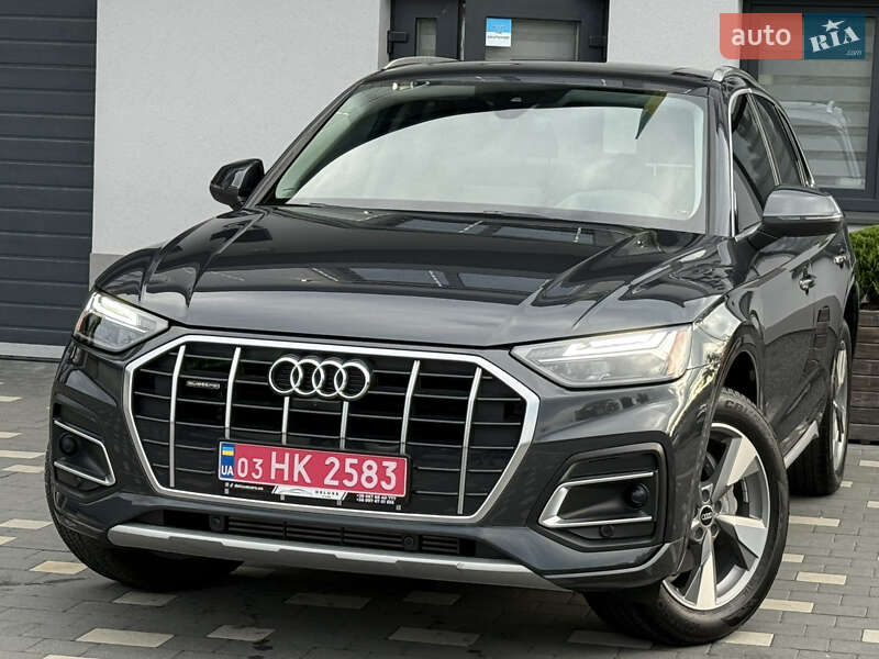 Внедорожник / Кроссовер Audi Q5 2022 в 