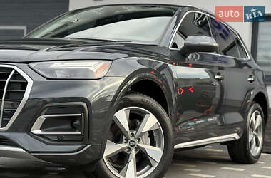 Внедорожник / Кроссовер Audi Q5 2022 в 