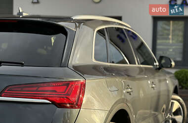 Внедорожник / Кроссовер Audi Q5 2022 в 