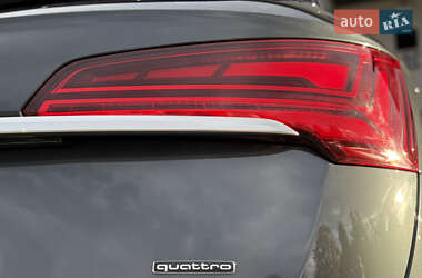 Внедорожник / Кроссовер Audi Q5 2022 в 