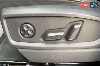 Внедорожник / Кроссовер Audi Q5 2022 в 
