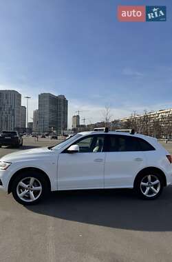 Внедорожник / Кроссовер Audi Q5 2016 в 