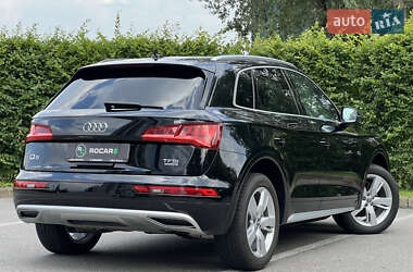 Внедорожник / Кроссовер Audi Q5 2018 в 