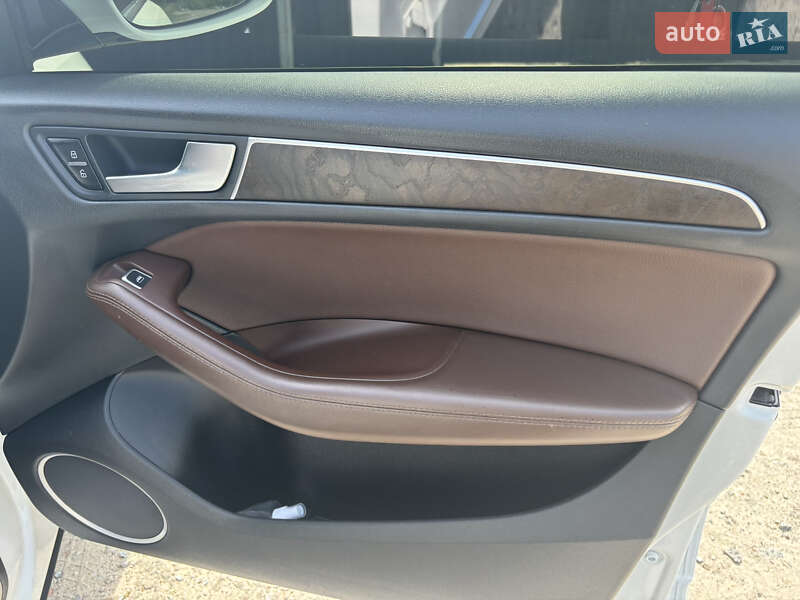 Внедорожник / Кроссовер Audi Q5 2015 в Полтаве