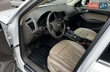 Внедорожник / Кроссовер Audi Q5 2012 в 