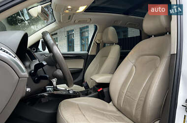 Внедорожник / Кроссовер Audi Q5 2012 в 