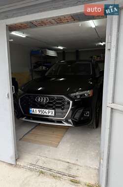 Внедорожник / Кроссовер Audi Q5 2023 в 