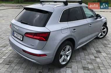 Внедорожник / Кроссовер Audi Q5 2019 в 