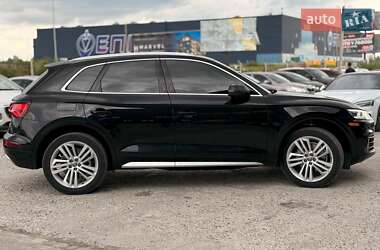 Внедорожник / Кроссовер Audi Q5 2018 в 