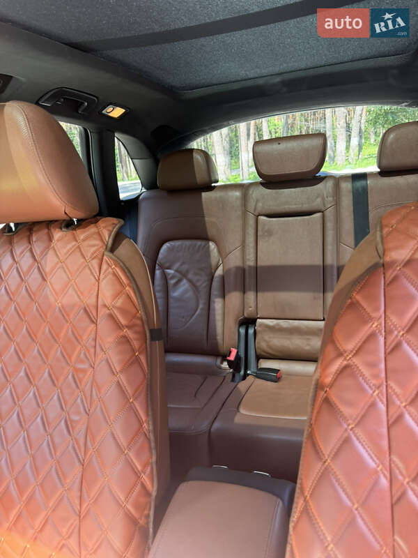 Внедорожник / Кроссовер Audi Q5 2011 в Вараше